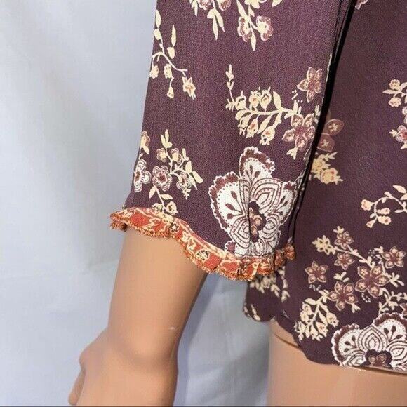 Quizz Bazaar flowy floral boho burgundy top SZ L lace detailing - Picture 6 of 10